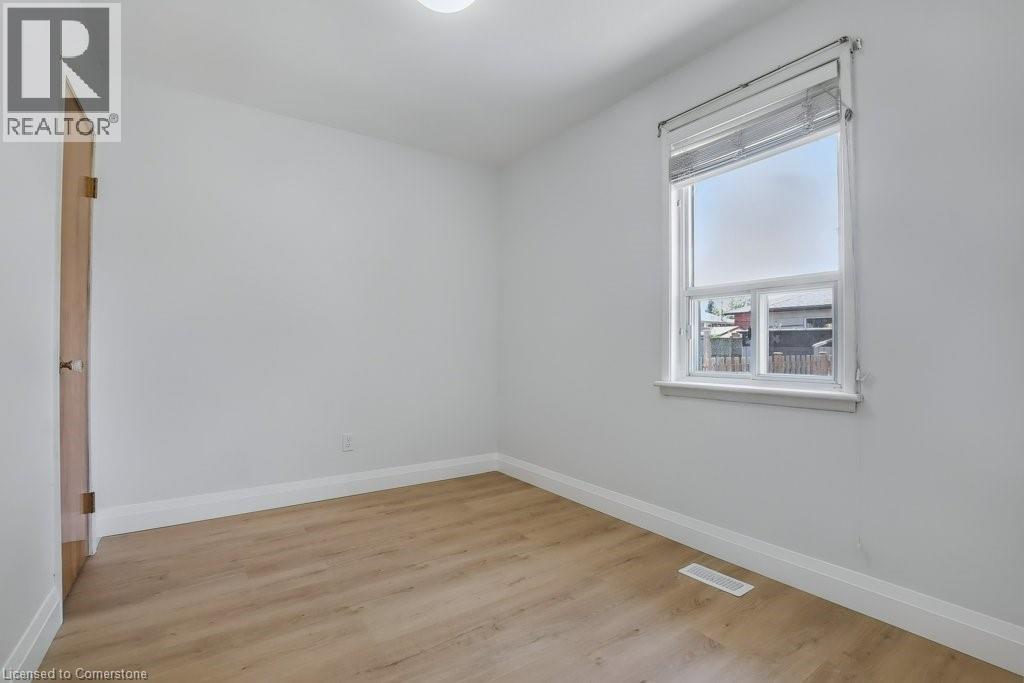 111 Castlefield Drive, Hamilton, Ontario  L8T 3R1 - Photo 15 - 40755634