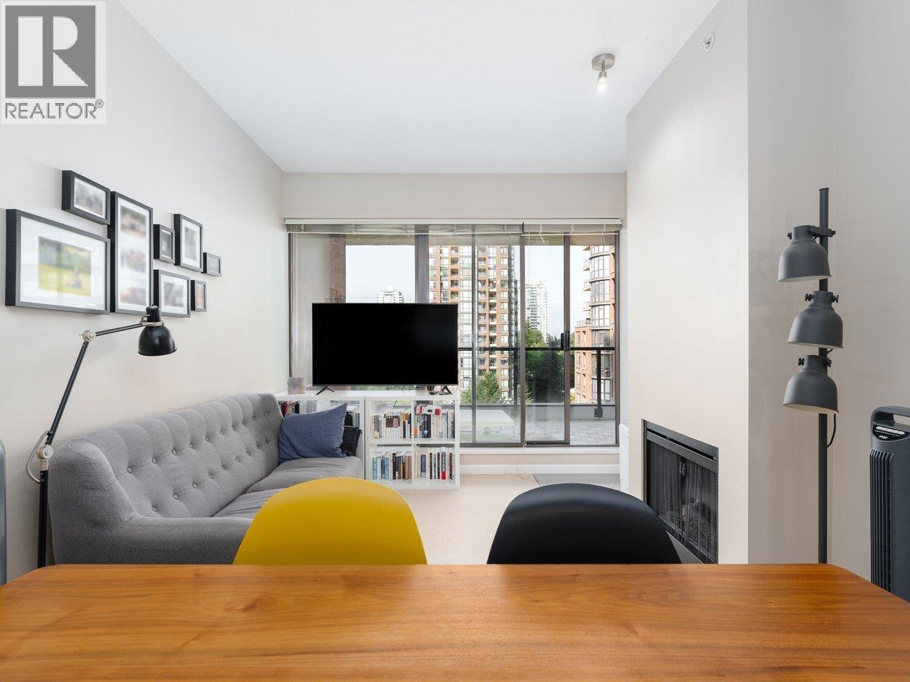 1004 6823 Station Hill Drive, Burnaby, British Columbia  V3N 0A9 - Photo 6 - R3033353