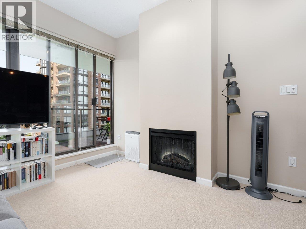 1004 6823 Station Hill Drive, Burnaby, British Columbia  V3N 0A9 - Photo 7 - R3033353