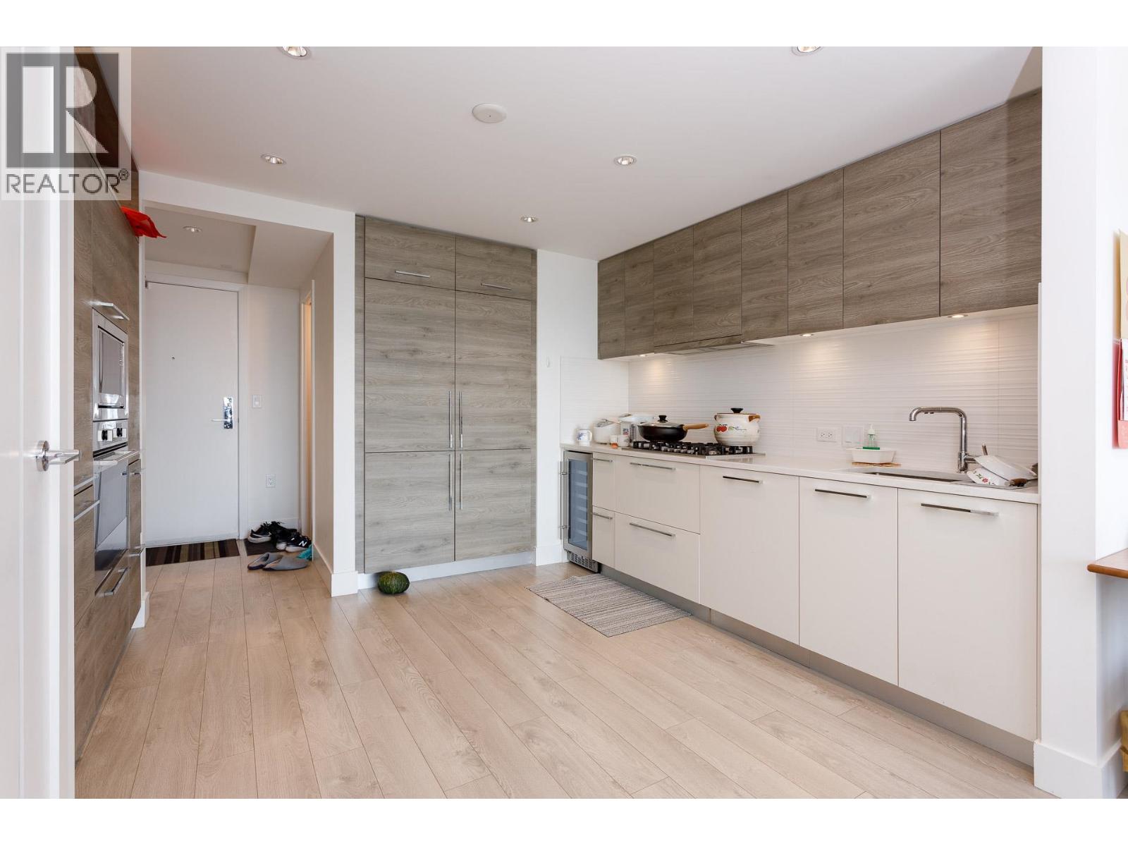 609 7388 Kingsway Street, Burnaby, British Columbia  V3N 0G9 - Photo 5 - R3033373