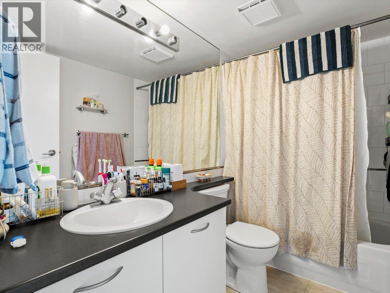 2305 1331 W Georgia Street, Vancouver, British Columbia  V6E 4P1 - Photo 14 - R3033459
