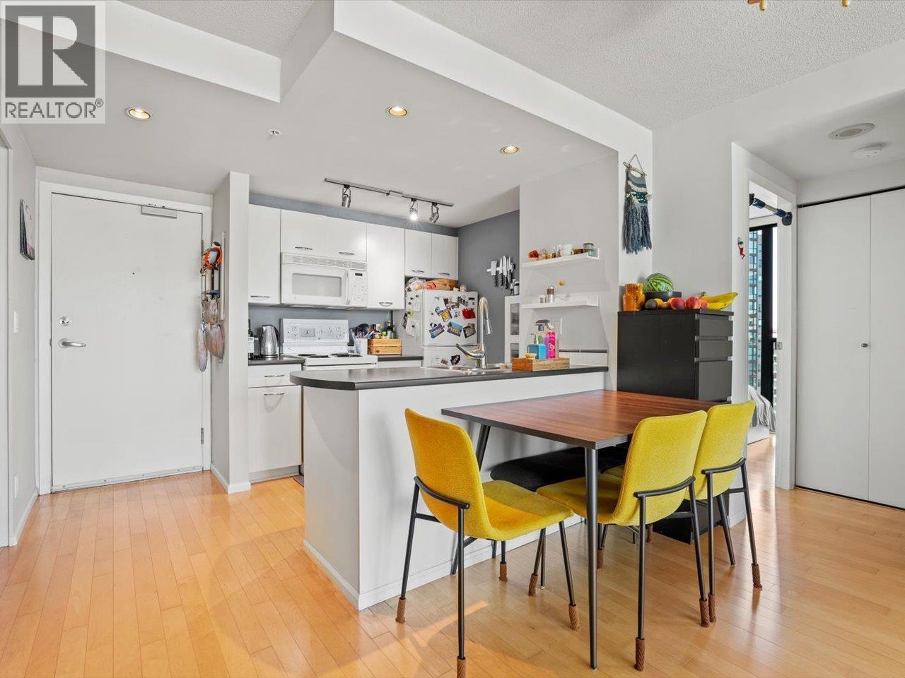 2305 1331 W Georgia Street, Vancouver, British Columbia  V6E 4P1 - Photo 8 - R3033459