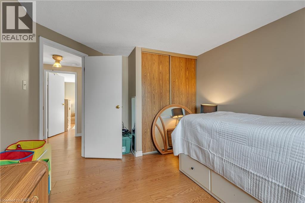 2366 Brunswick Court, Burlington, Ontario  L7P 4P1 - Photo 24 - 40742141