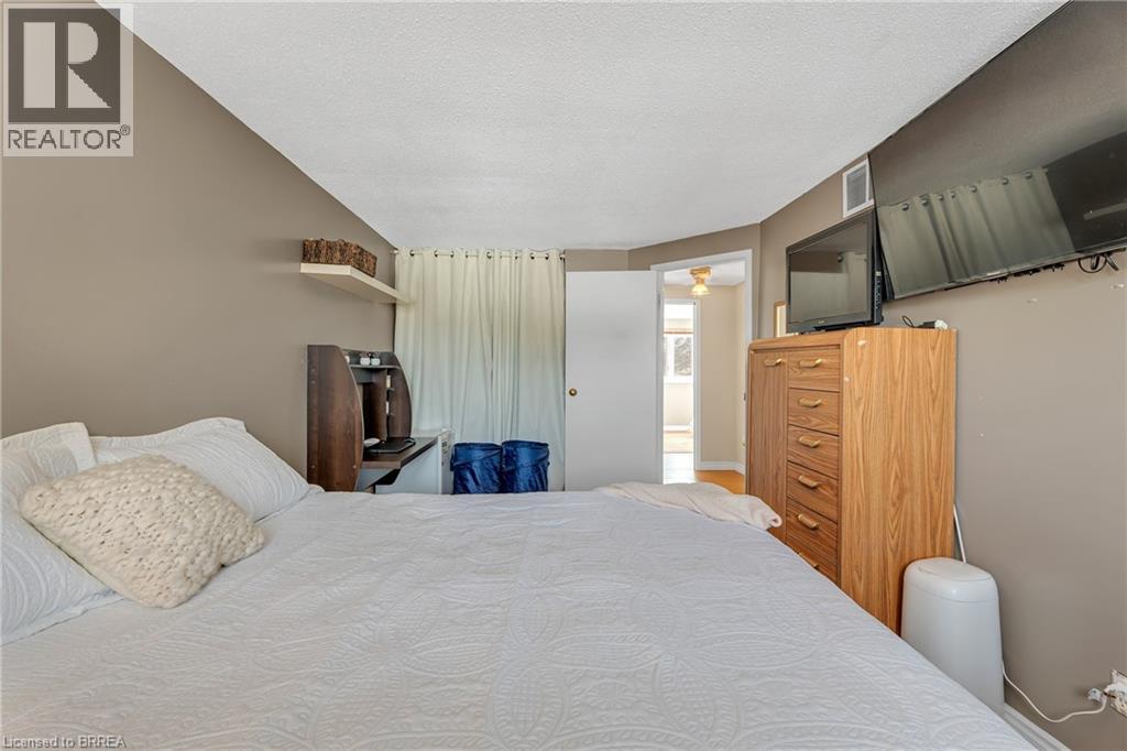 2366 Brunswick Court, Burlington, Ontario  L7P 4P1 - Photo 26 - 40742141