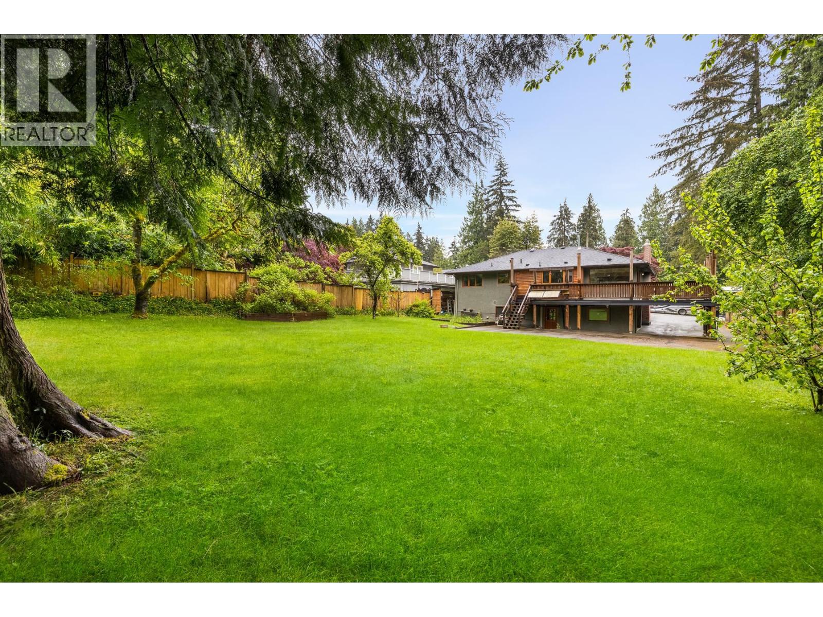 1561 Merlynn Crescent, North Vancouver, British Columbia  V7J 2X9 - Photo 34 - R3033367