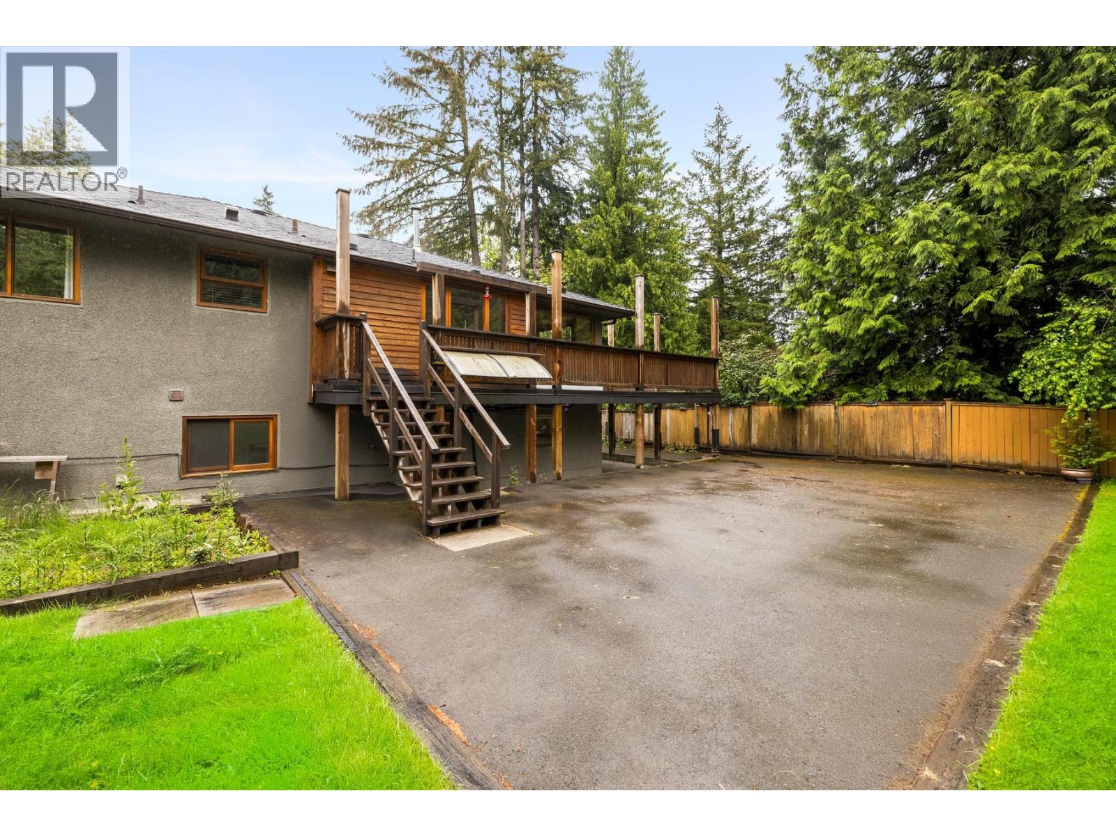 1561 Merlynn Crescent, North Vancouver, British Columbia  V7J 2X9 - Photo 36 - R3033367
