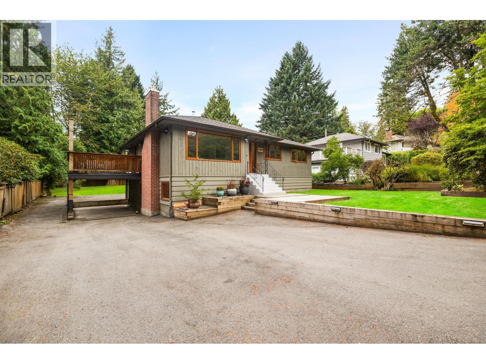 1561 Merlynn Crescent, North Vancouver, British Columbia  V7J 2X9 - Photo 40 - R3033367