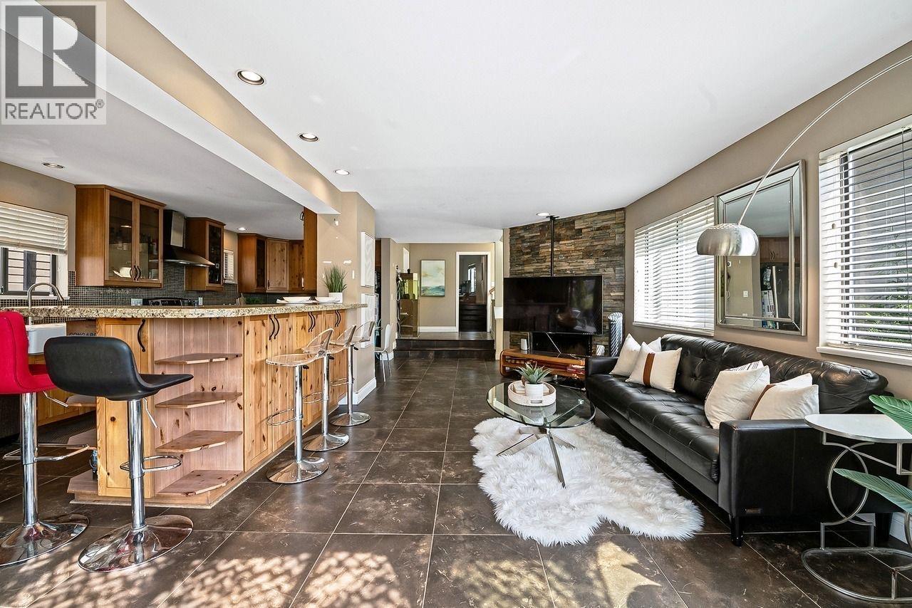 3435 St. Georges Avenue, North Vancouver, British Columbia V7N 1V7 - Photo 13 - R3033423