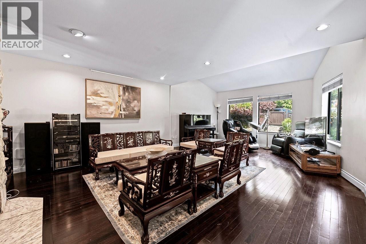 3435 St. Georges Avenue, North Vancouver, British Columbia V7N 1V7 - Photo 18 - R3033423