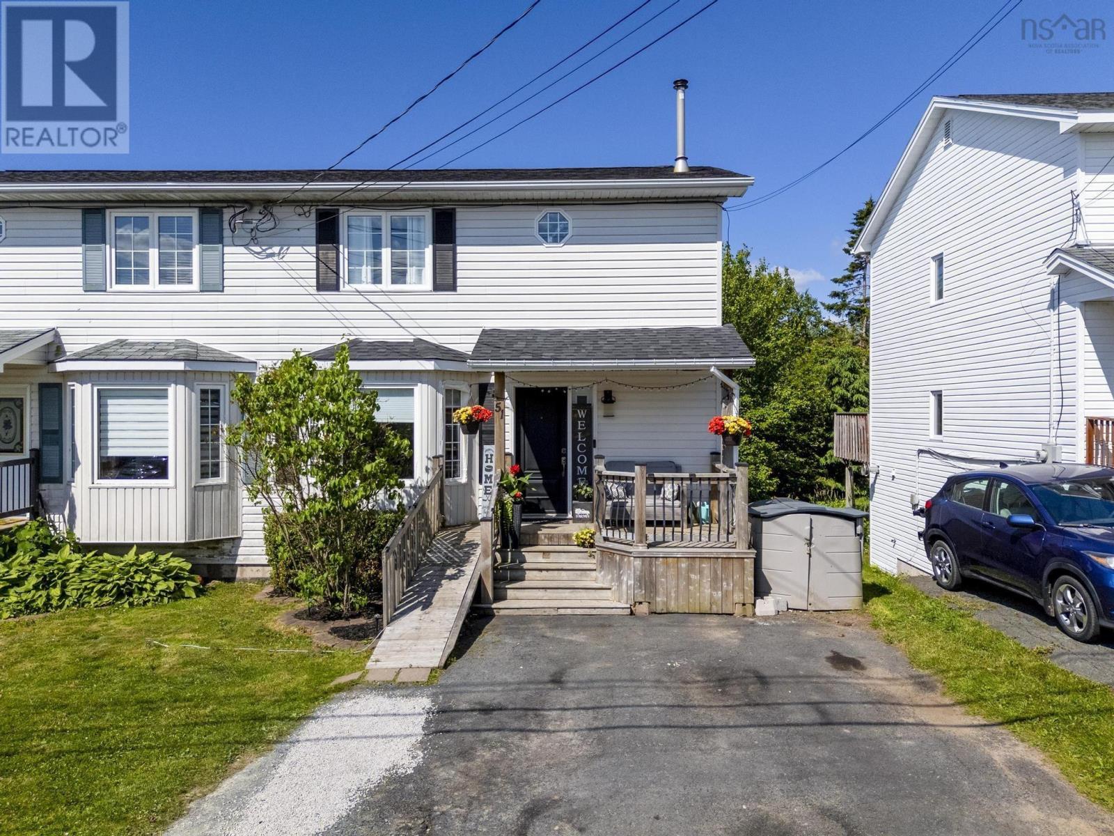 Property at 51 Madeira Crescent image 4