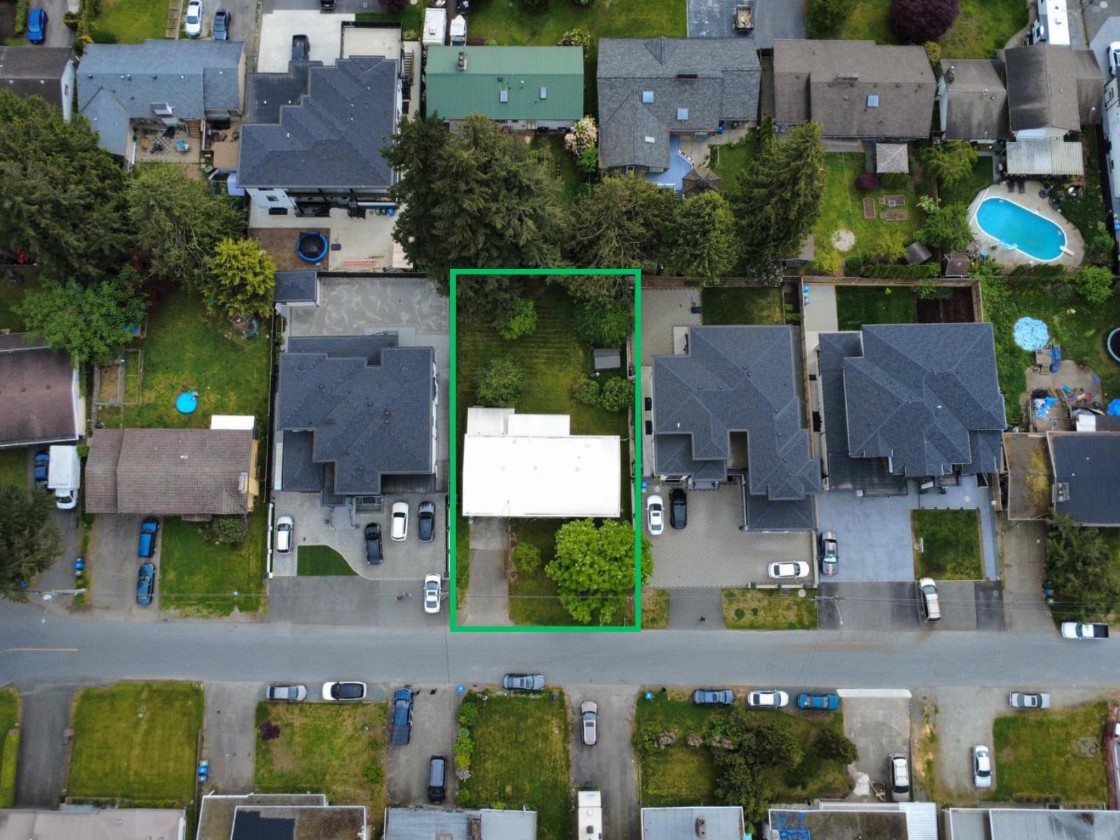 2136 Sherwood Crescent, Abbotsford, British Columbia  V2T 1B8 - Photo 2 - R3032984