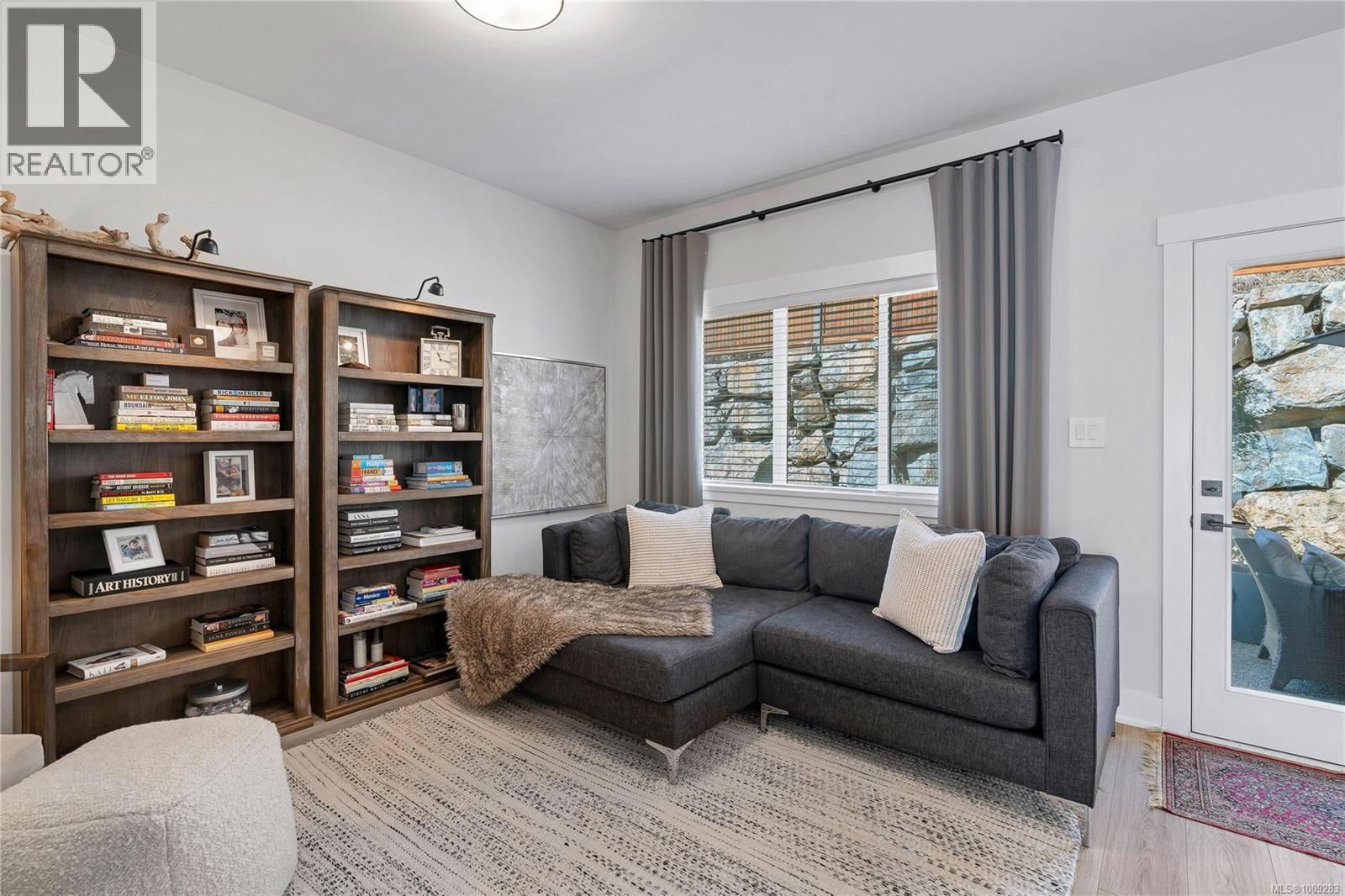 Property at 2645 Mica Pl image 4