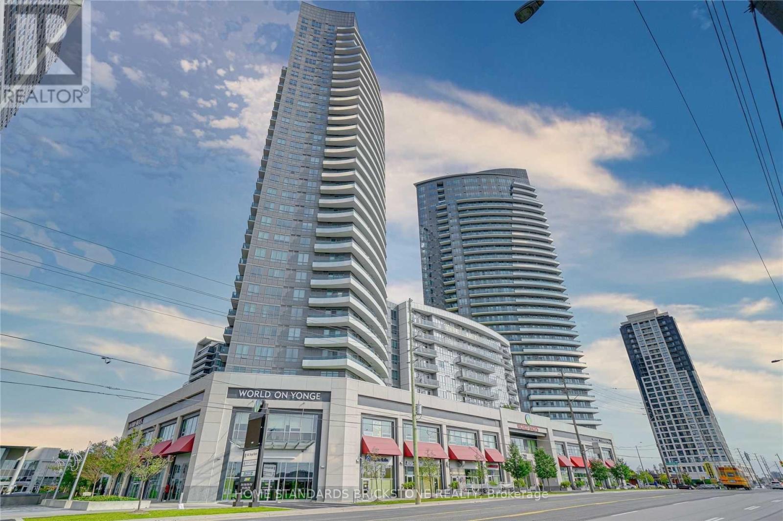 Lph207 - 7171 Yonge Street, Markham, Ontario  L3T 0C5 - Photo 2 - N12324960