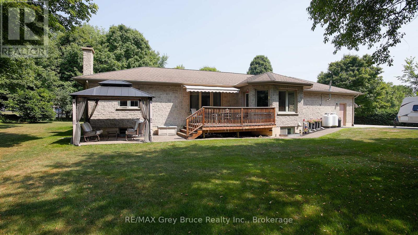 118220 Sideroad 115, Georgian Bluffs, Ontario  N4K 5N7 - Photo 37 - X12325125