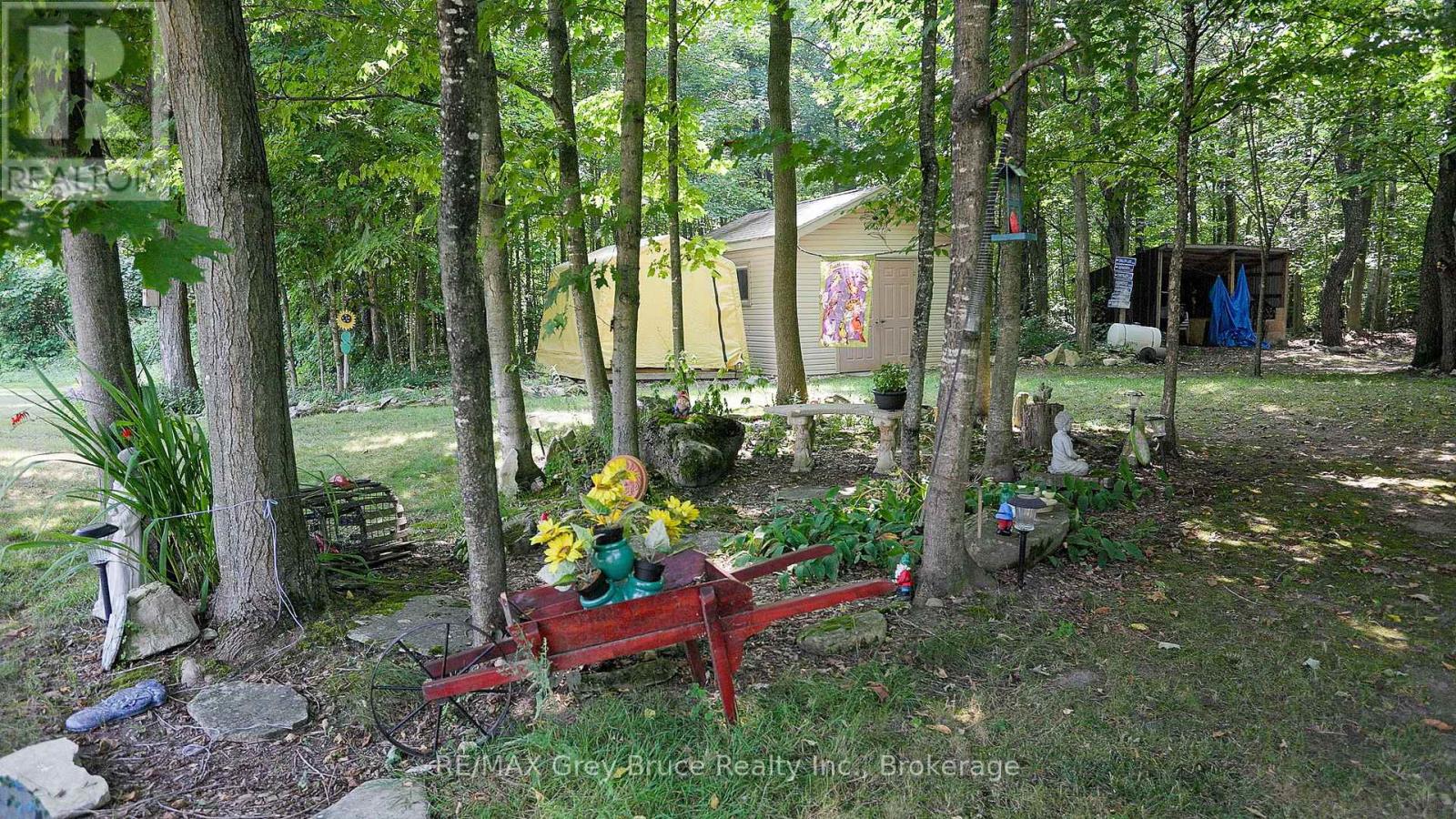118220 Sideroad 115, Georgian Bluffs, Ontario  N4K 5N7 - Photo 45 - X12325125