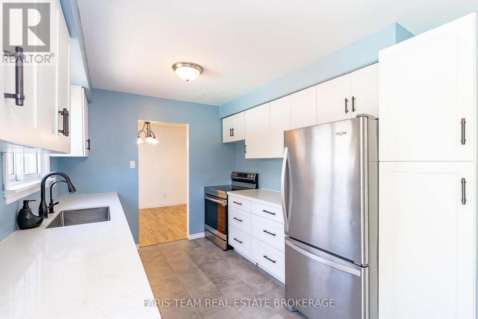 Property at 368 LESLIE AVENUE image 5