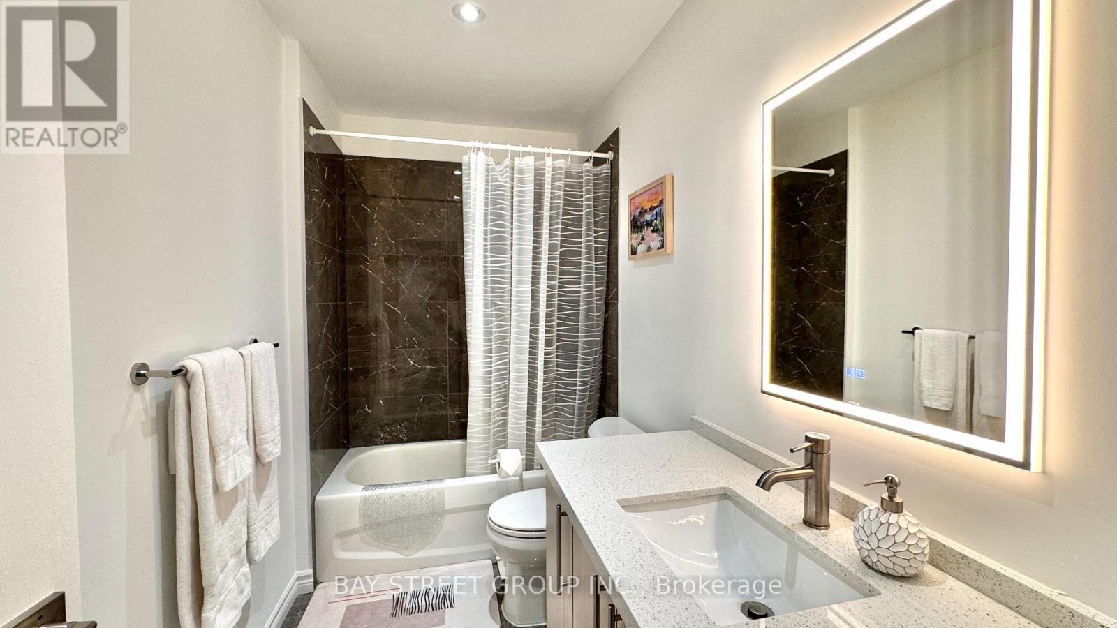 5921 Bentley Common, Niagara Falls, Ontario  L2G 3T6 - Photo 22 - X12325074
