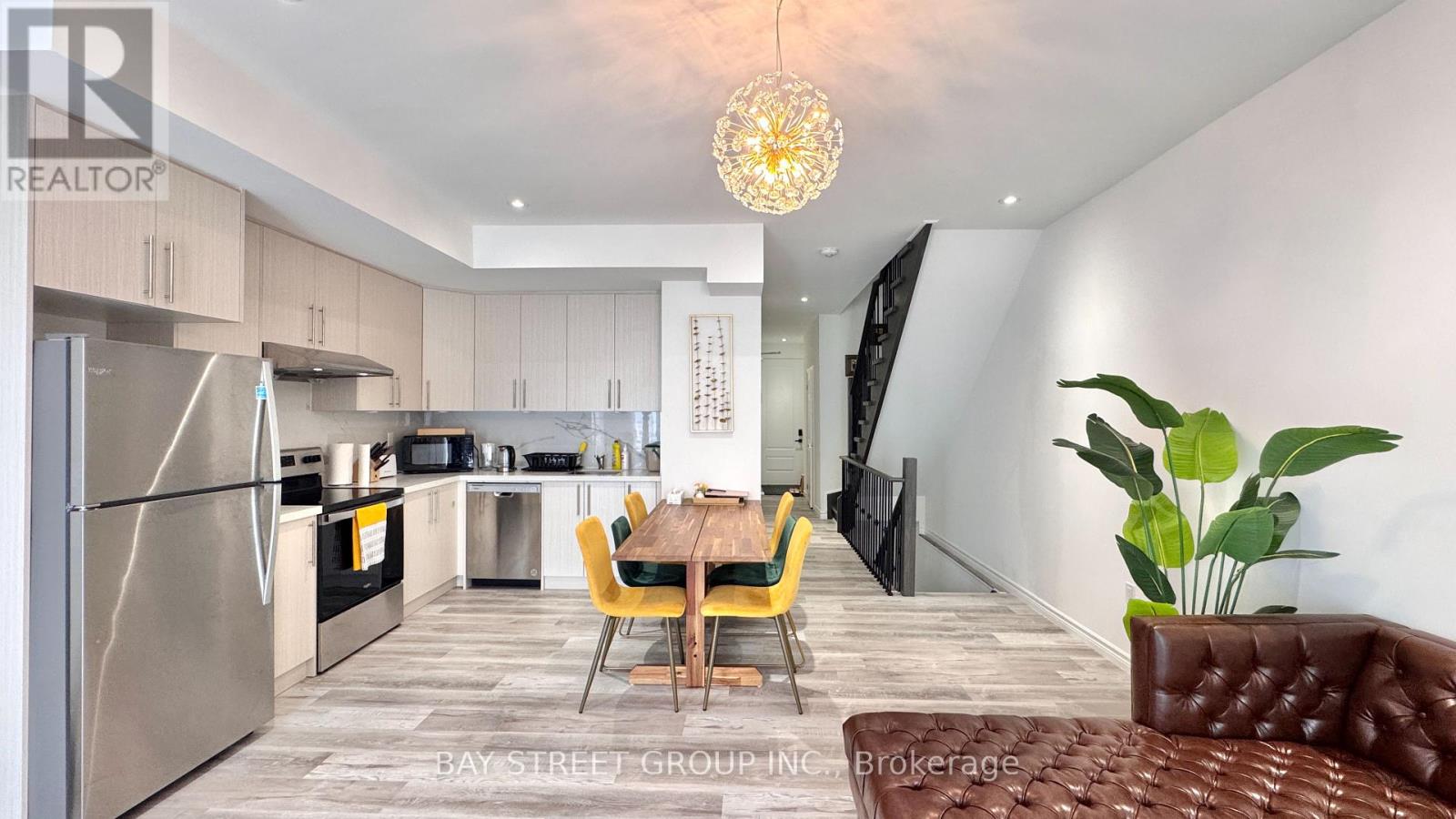 5921 Bentley Common, Niagara Falls, Ontario  L2G 3T6 - Photo 9 - X12325074