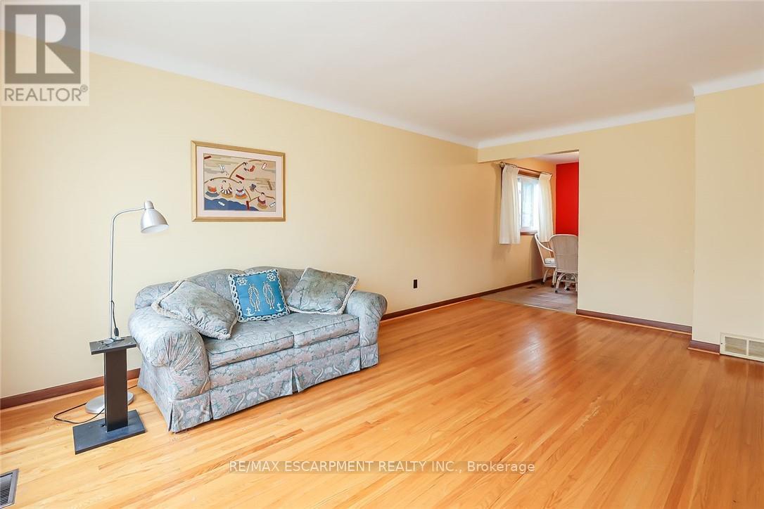 5750 Hodgson Avenue, Niagara Falls, Ontario  L2H 1H5 - Photo 8 - X12325106
