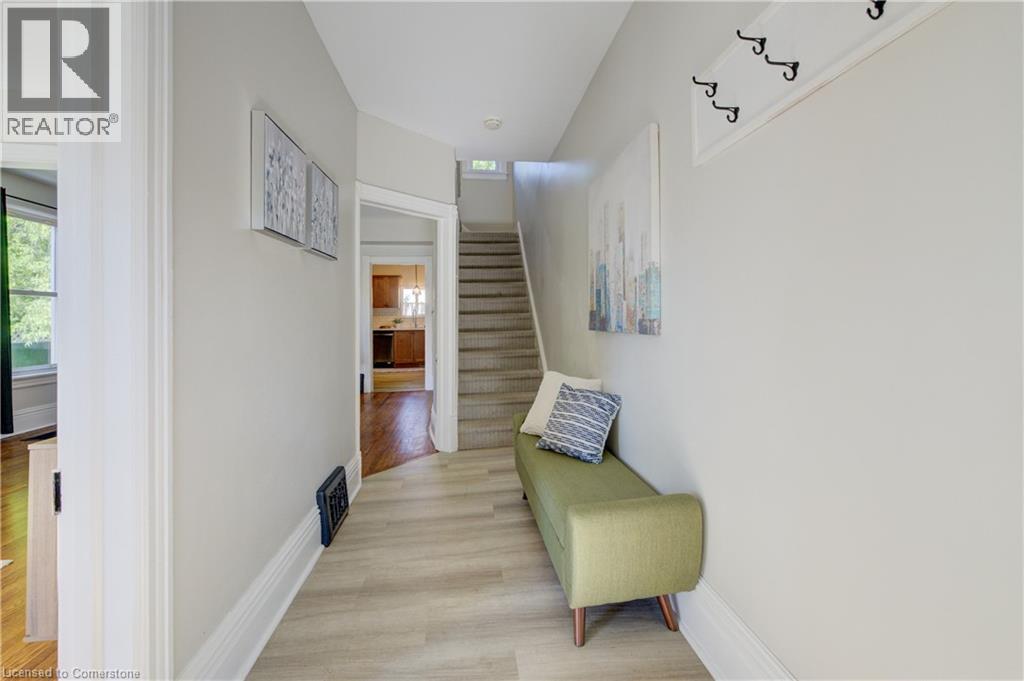 Property at 81 GEORGE Street N image 5