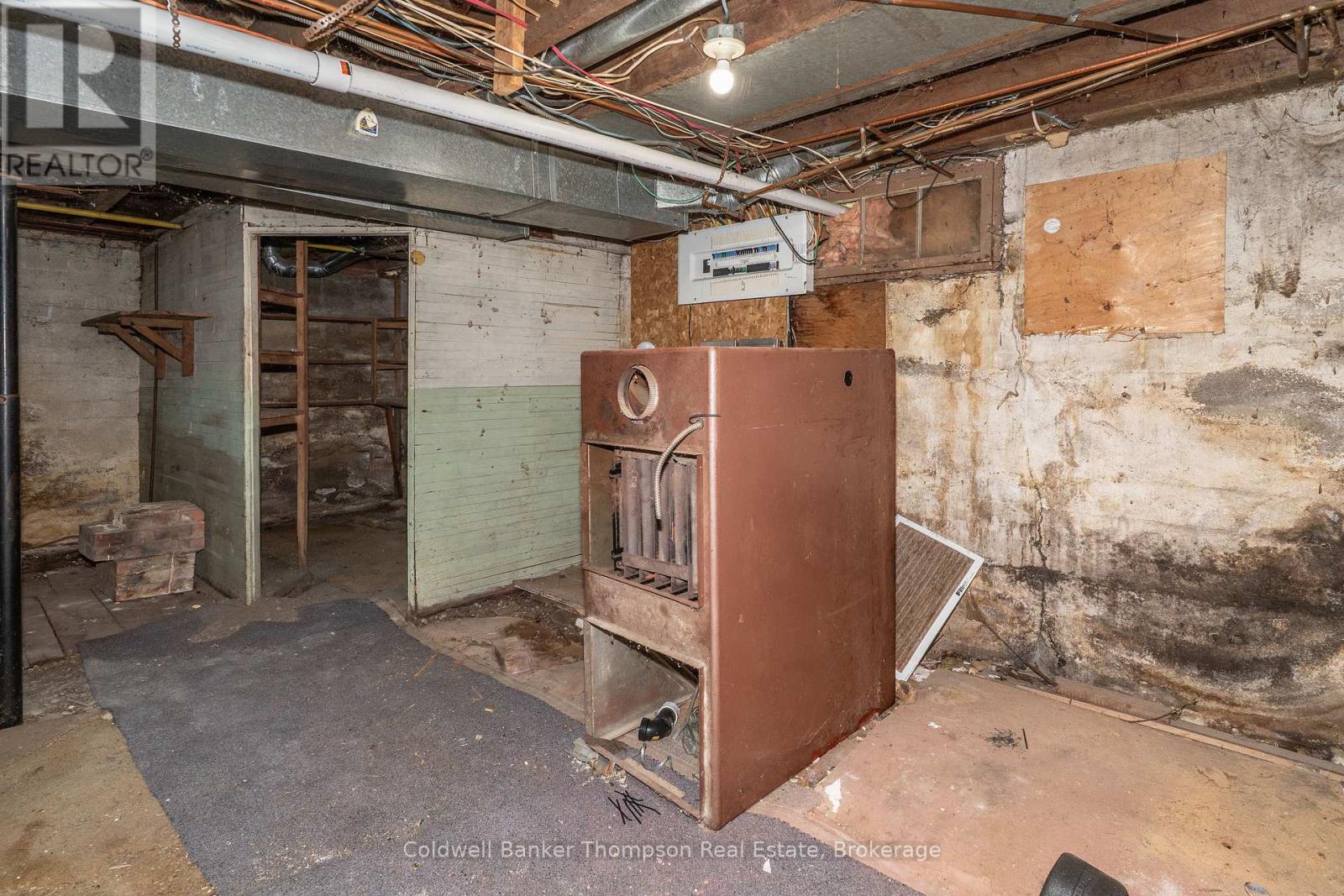 135 Ontario Street, Burk's Falls, Ontario  P0A 1C0 - Photo 22 - X12325248
