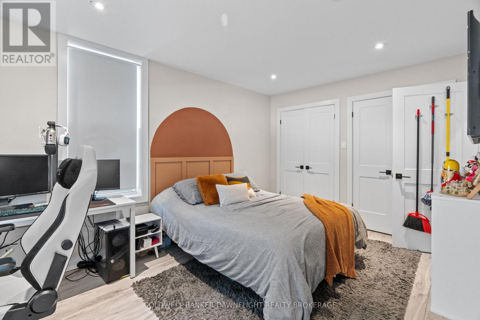 71 London Road, Bluewater, Ontario  N0M 1X0 - Photo 16 - X12325223