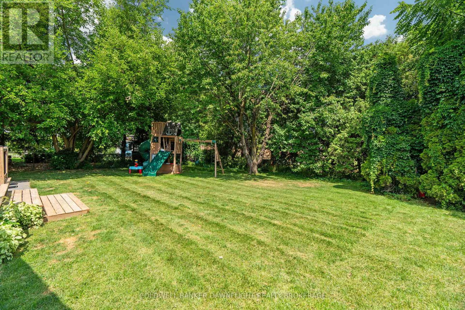 71 London Road, Bluewater, Ontario  N0M 1X0 - Photo 32 - X12325223