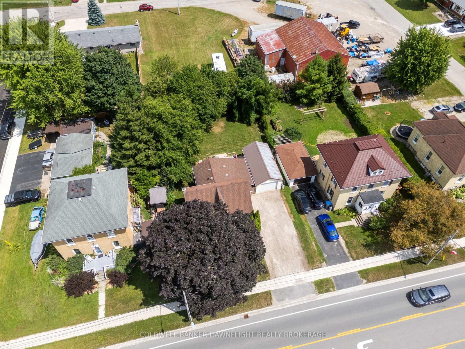 71 London Road, Bluewater, Ontario  N0M 1X0 - Photo 40 - X12325223