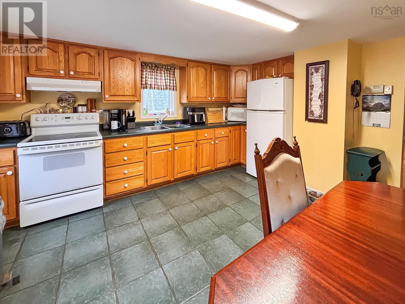 9 Bruhm Road, West Northfield, Nova Scotia  B4V 5E1 - Photo 4 - 202517032