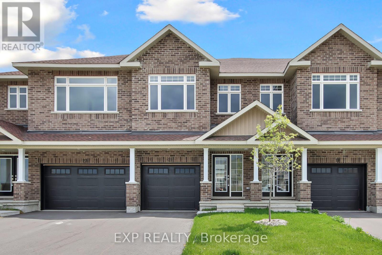 21 Cummings Avenue, Carleton Place, Ontario  K7C 0C4 - Photo 1 - X12325276