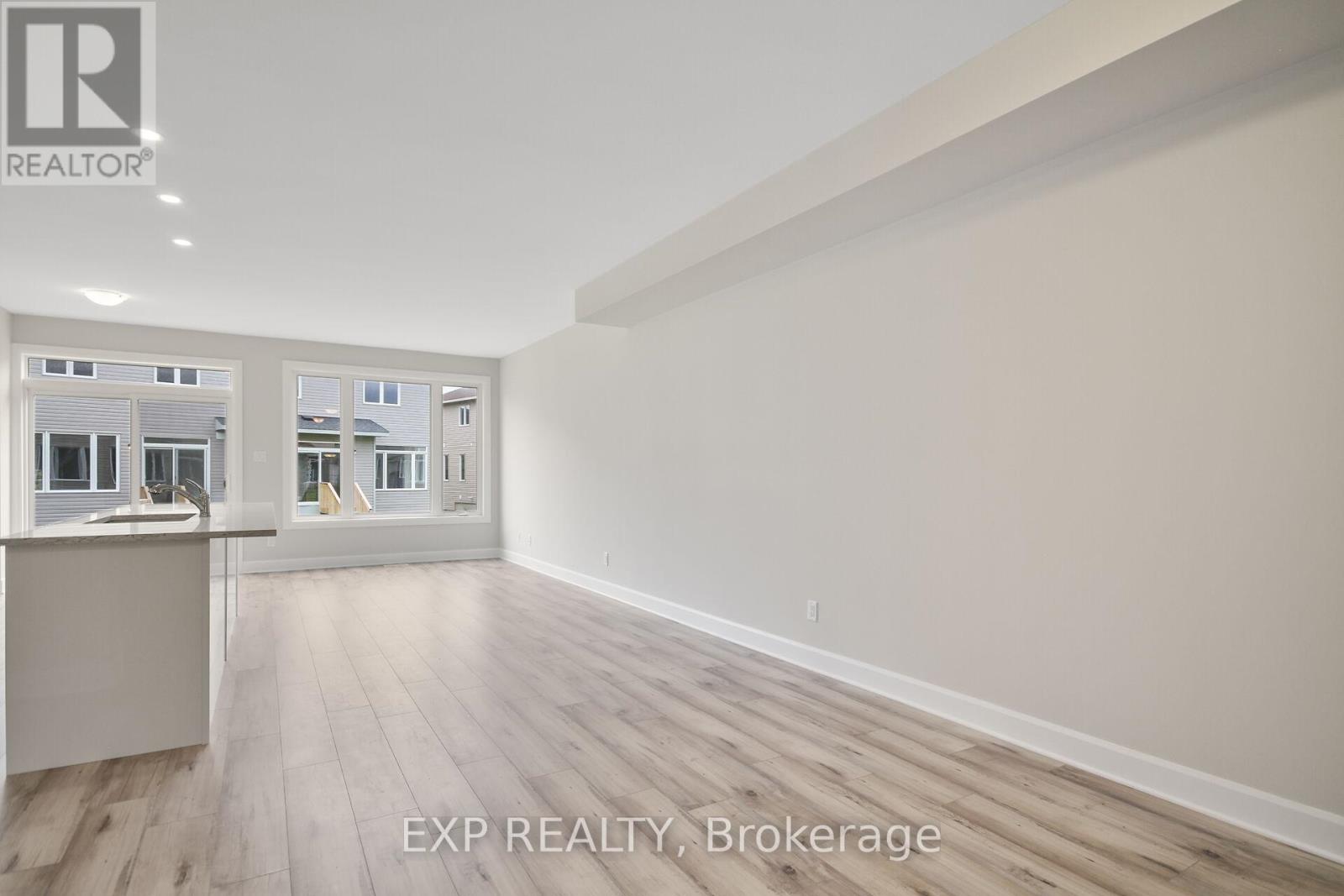 21 Cummings Avenue, Carleton Place, Ontario  K7C 0C4 - Photo 10 - X12325276