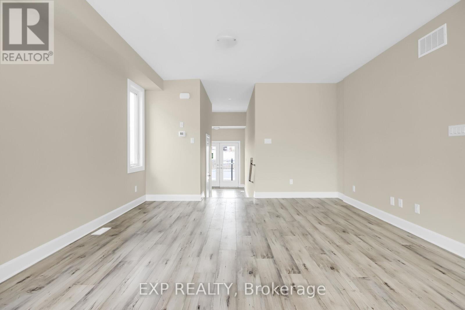 163 Hooper Street, Carleton Place, Ontario  K7C 0C4 - Photo 3 - X12325302