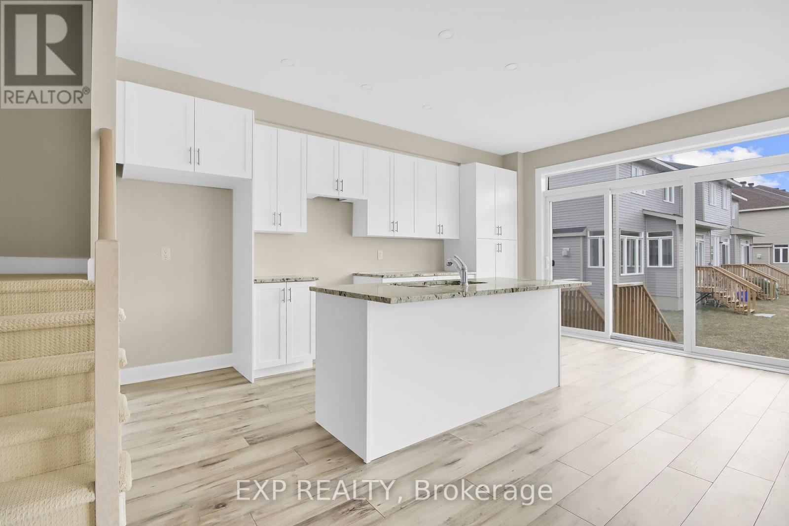 163 Hooper Street, Carleton Place, Ontario  K7C 0C4 - Photo 5 - X12325302