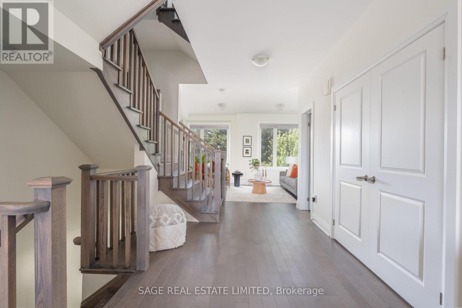 Property at 211 THE DONWAY E image 5