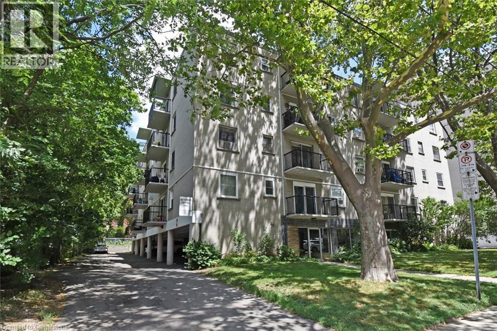 Property at 40 ROBINSON Street Unit# 505 image 3