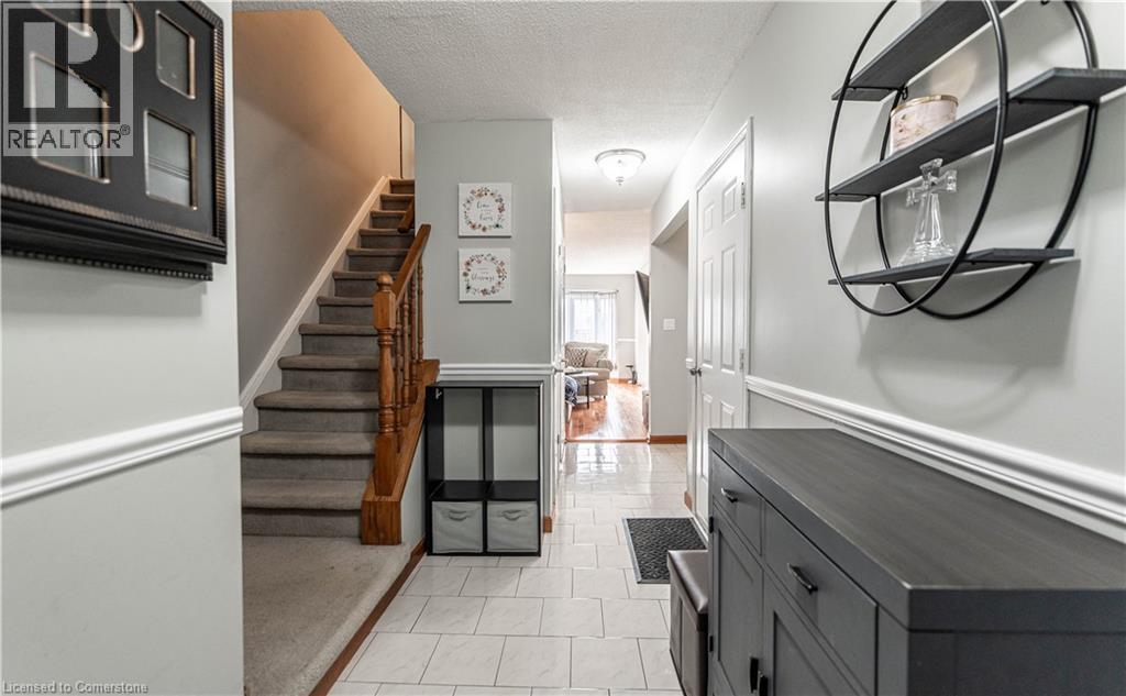 1 Royalwood Court Unit# 55, Hamilton, Ontario  L8E 4Y2 - Photo 6 - 40757459