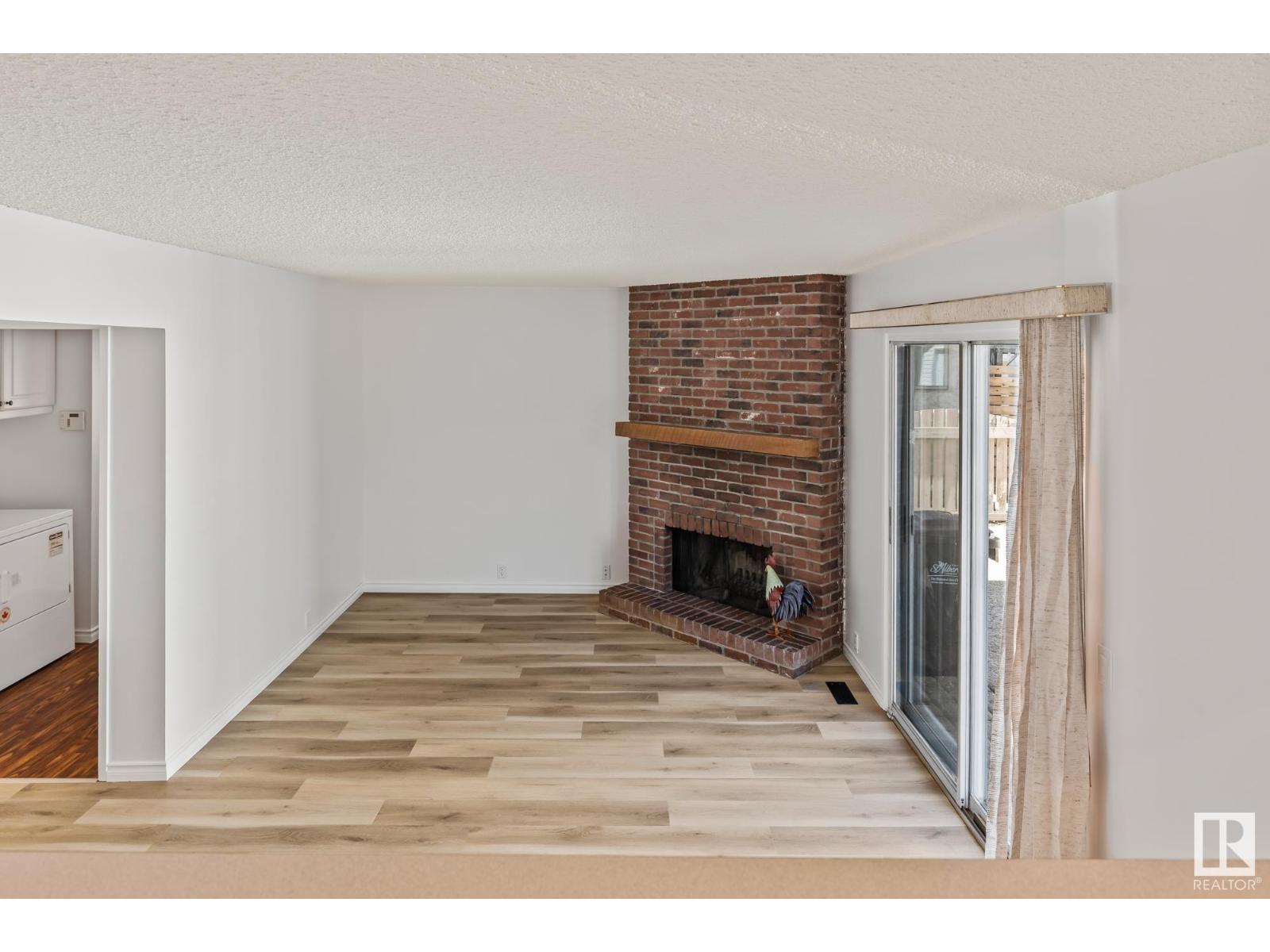 Property at 32 BUTTERFIELD CR image 5