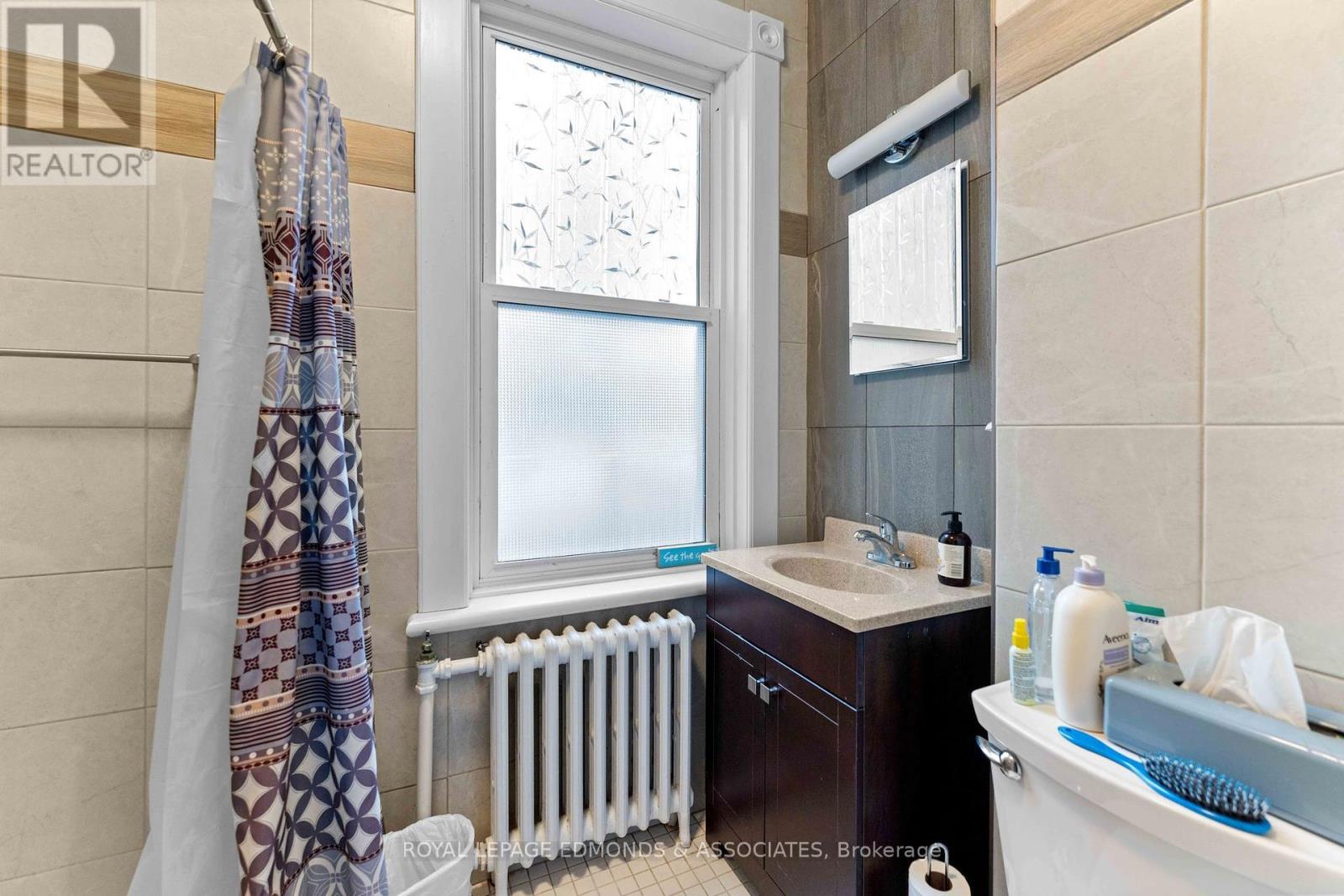 54 Isabella Street, Pembroke, Ontario  K8A 5S5 - Photo 34 - X12325324