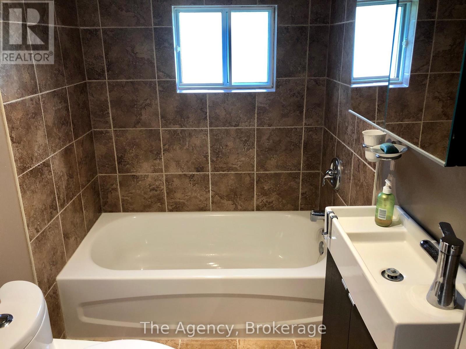 45 Wellington Road 124, Erin, Ontario  N0B 1T0 - Photo 11 - X12323867