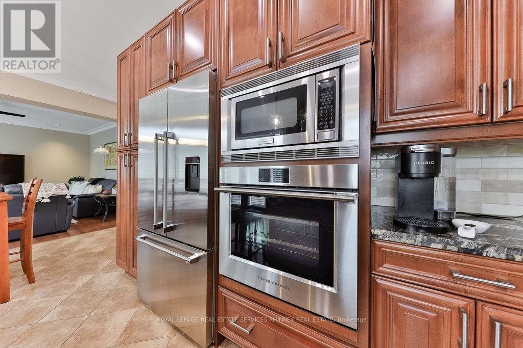 3260 Ribble Crescent, Oakville, Ontario  L6M 0B1 - Photo 11 - W12325170
