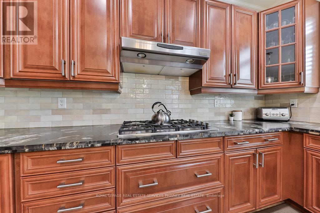 3260 Ribble Crescent, Oakville, Ontario  L6M 0B1 - Photo 12 - W12325170