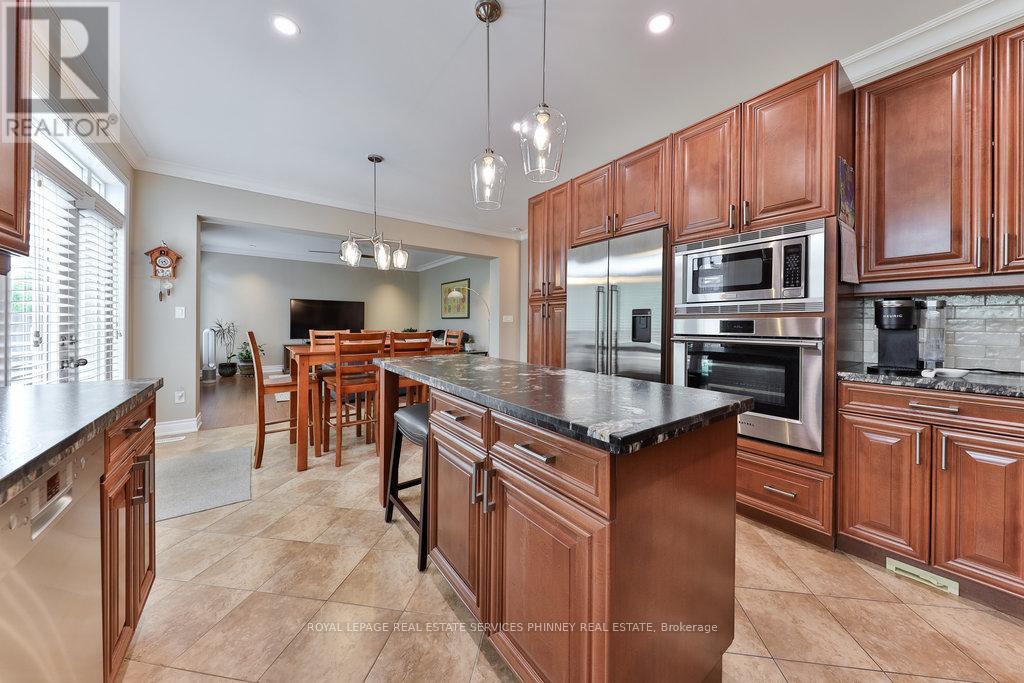 3260 Ribble Crescent, Oakville, Ontario  L6M 0B1 - Photo 14 - W12325170