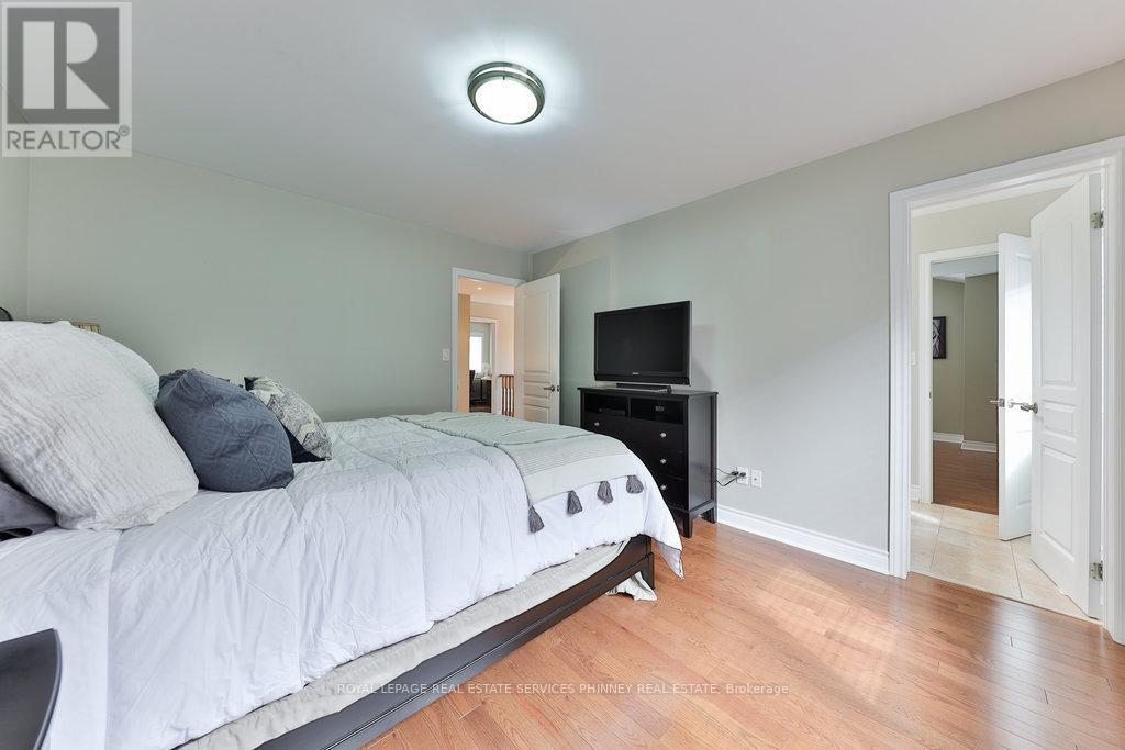 3260 Ribble Crescent, Oakville, Ontario  L6M 0B1 - Photo 29 - W12325170