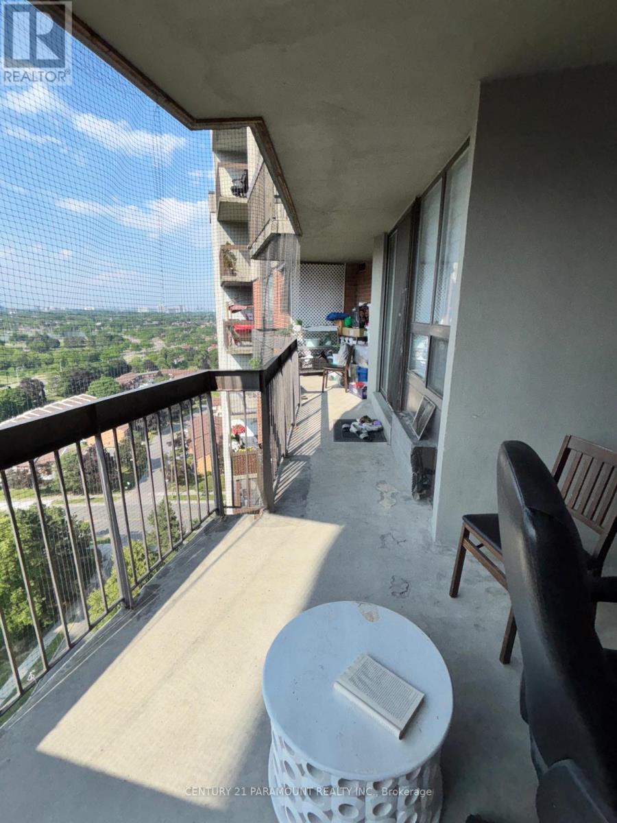 1615 - 50 Mississauga Valley Boulevard, Mississauga, Ontario  L5A 3S2 - Photo 4 - W12325192