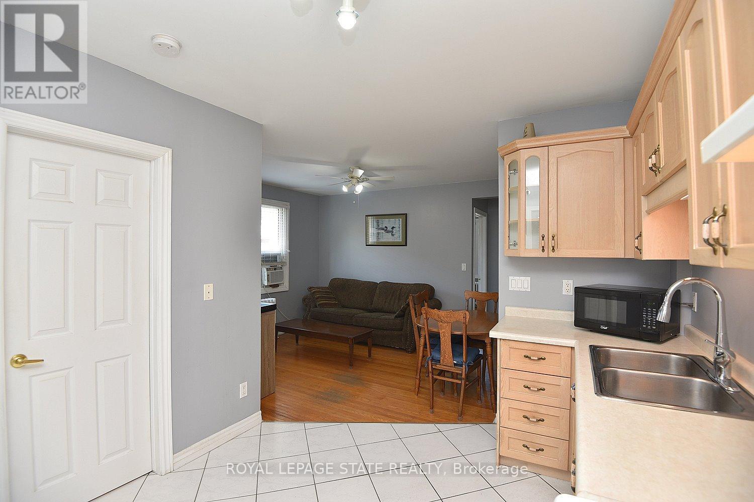 6 - 29 Sherman Avenue S, Hamilton, Ontario  L8M 2P6 - Photo 11 - X12325148