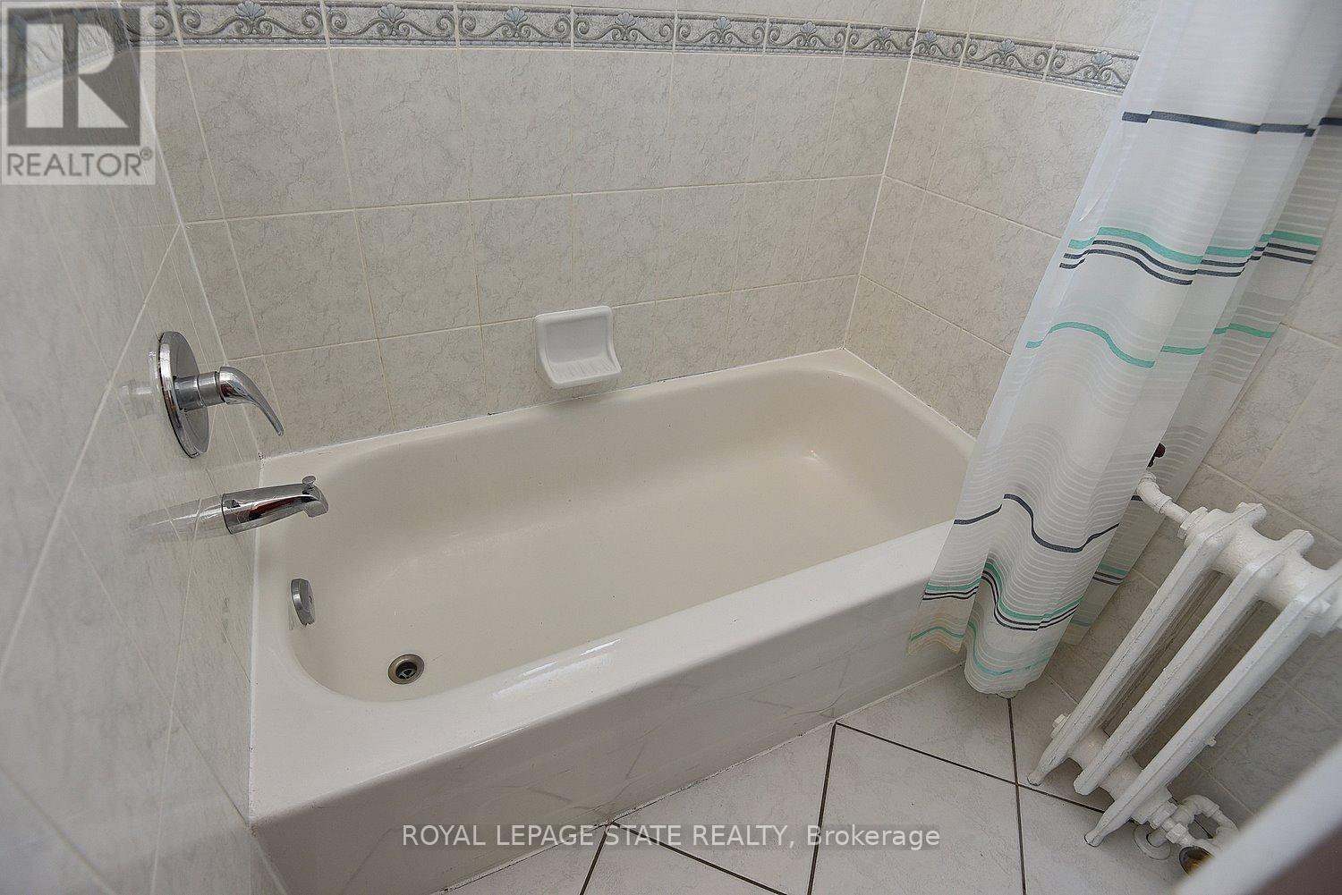 6 - 29 Sherman Avenue S, Hamilton, Ontario  L8M 2P6 - Photo 20 - X12325148