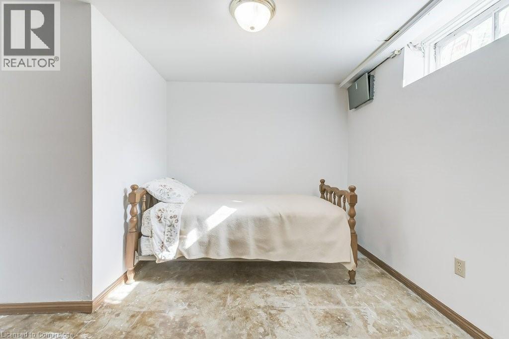 11 Rogers Road, Dundas, Ontario  L9H 4E2 - Photo 38 - 40756022