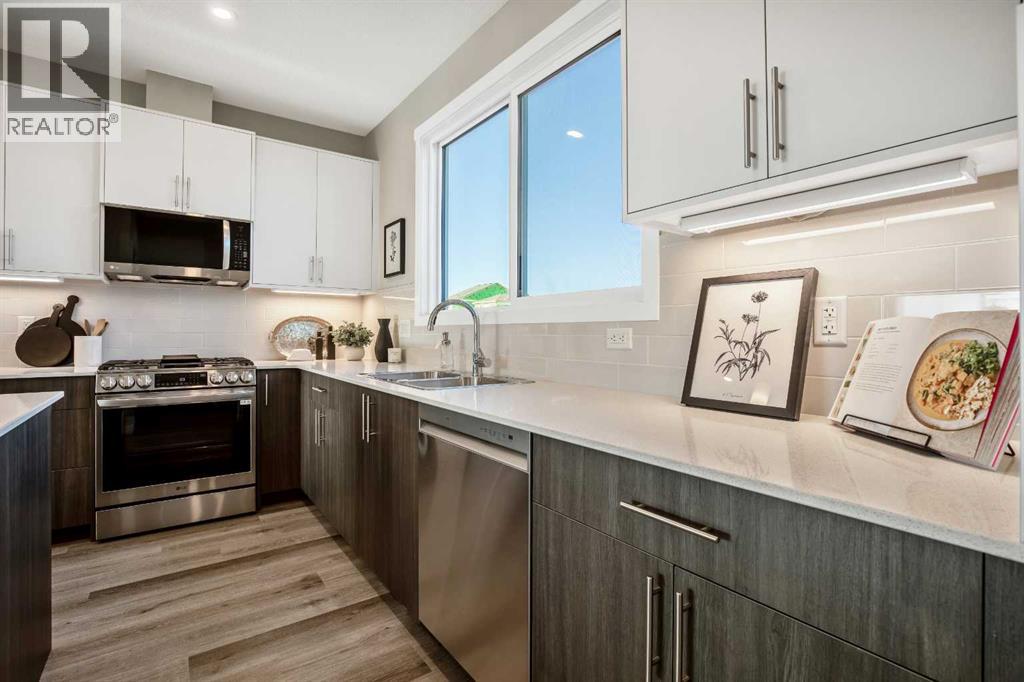 Property at 80 Wedderburn Drive image 3