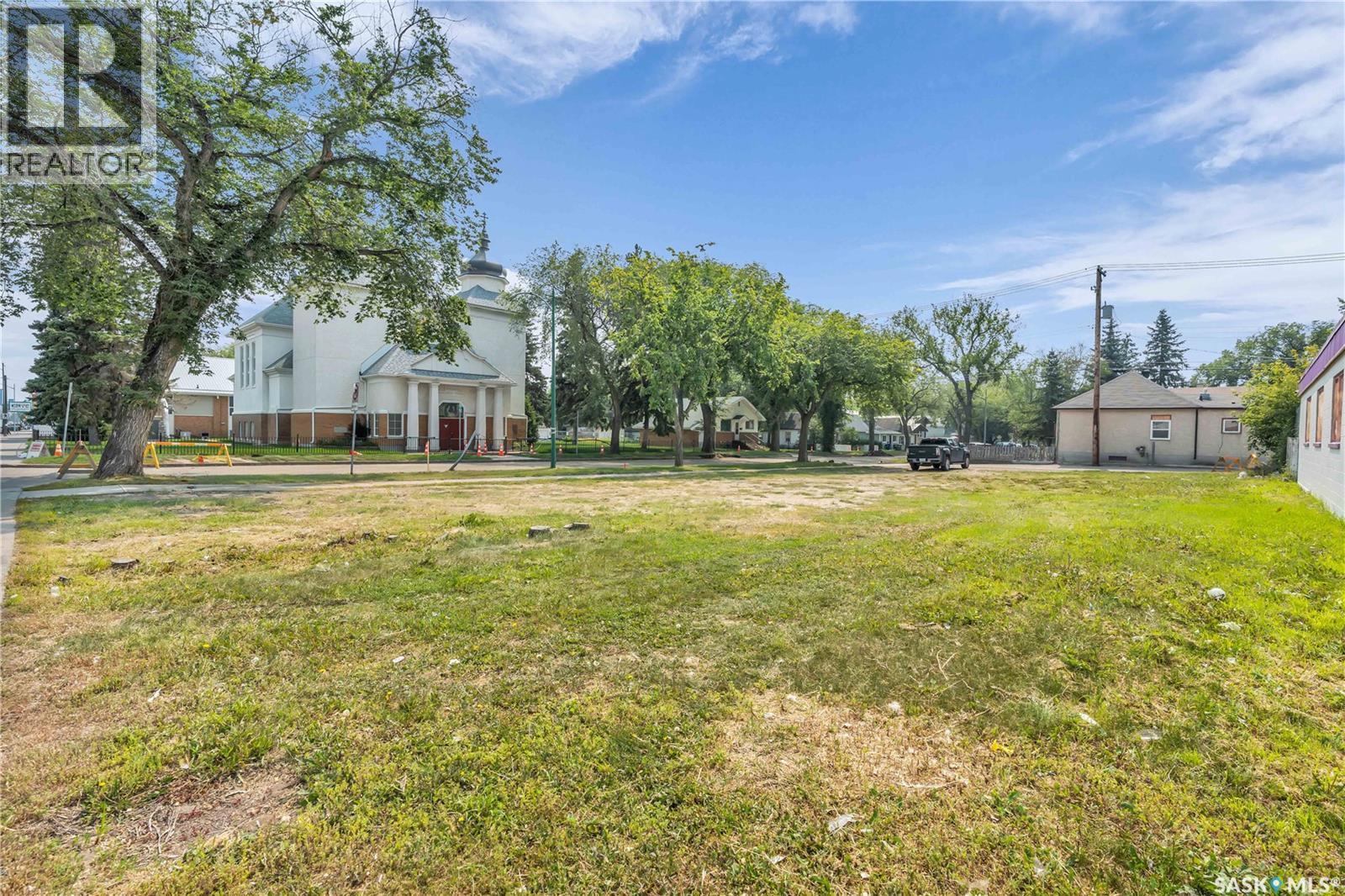 1001 20th Street W, Saskatoon, Saskatchewan  S7M 0Y6 - Photo 2 - SK014289