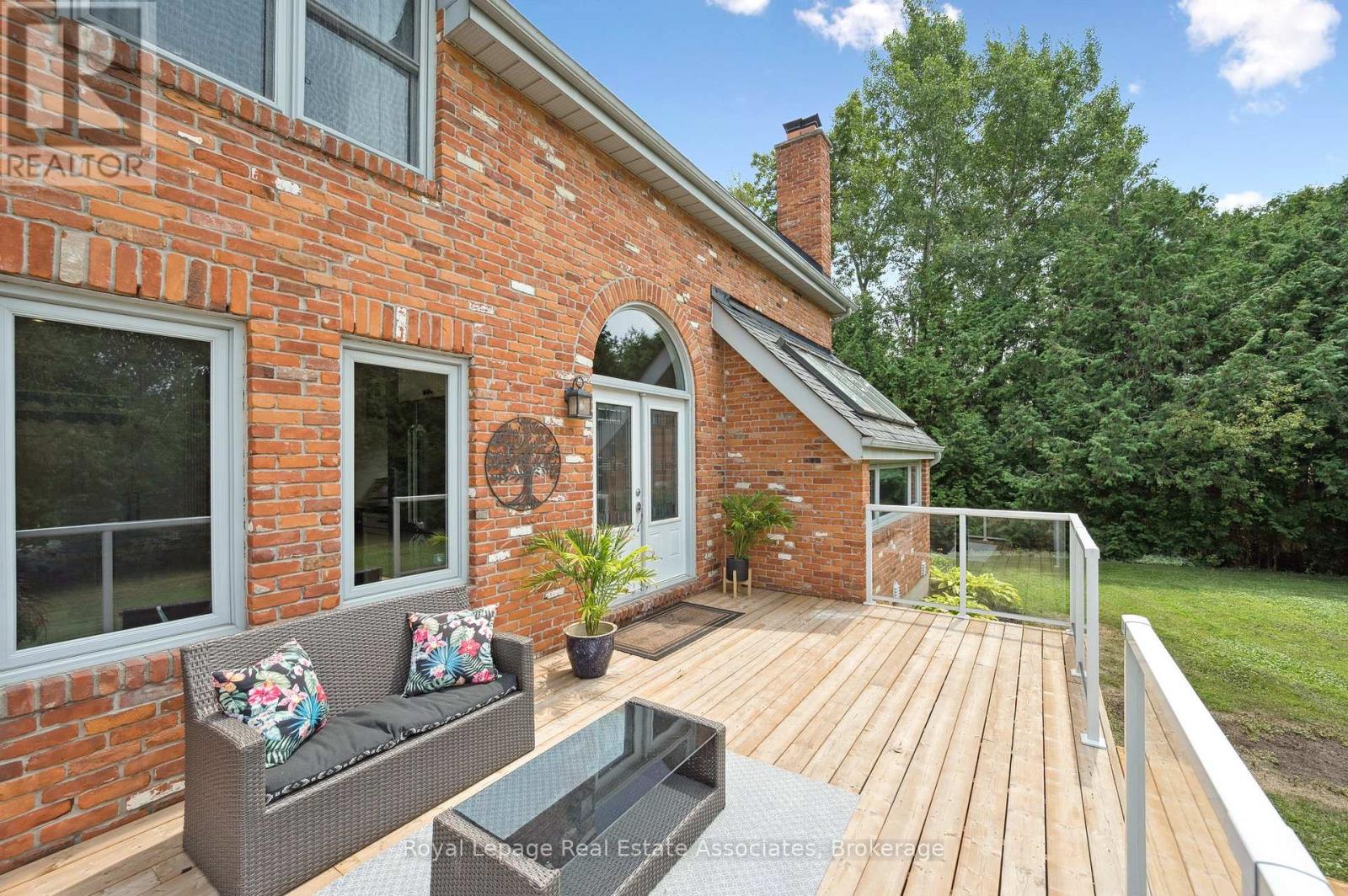 Property at 23 BROCK ROAD N image 4